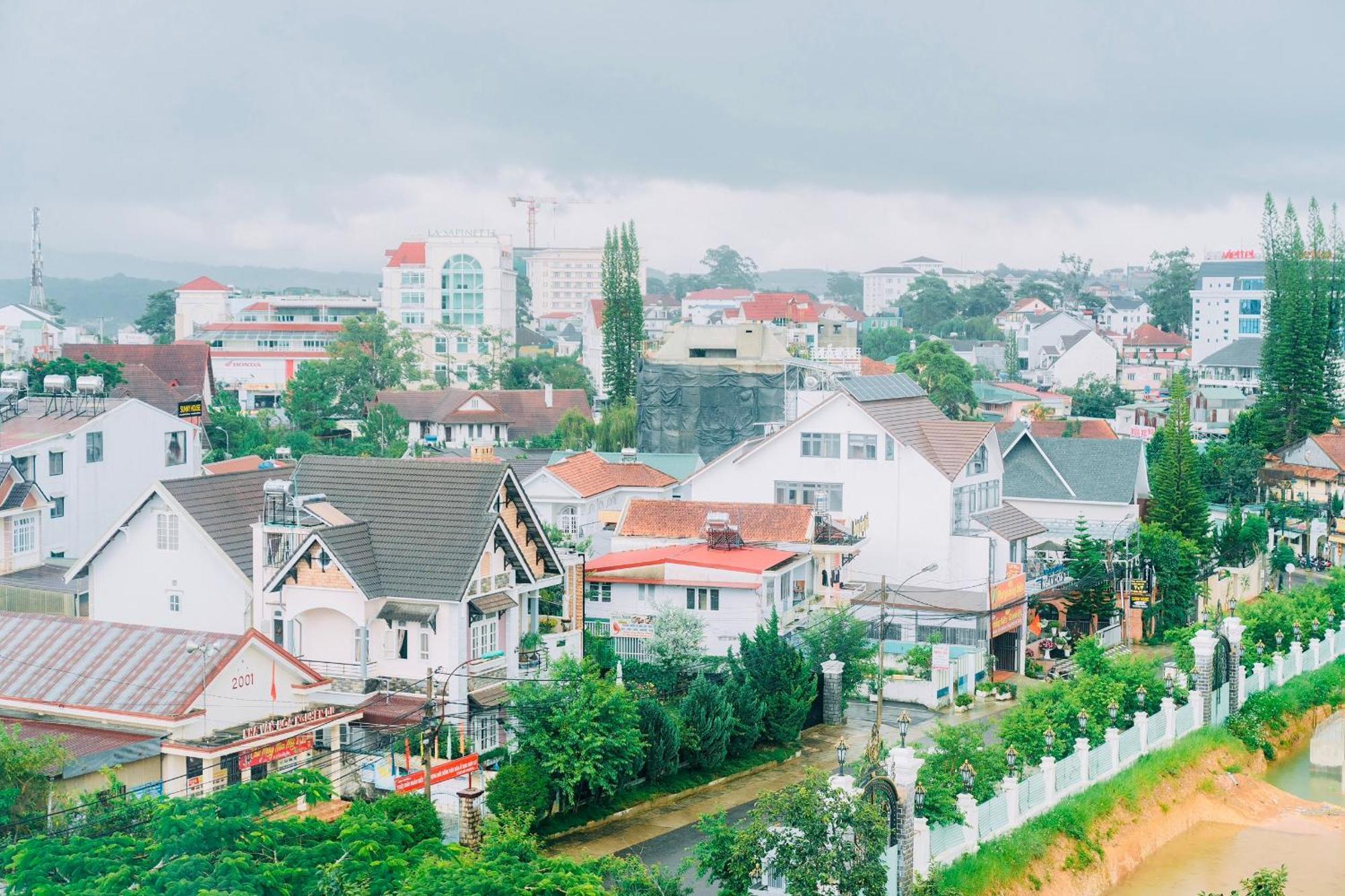 Anh Duc Hotel Da Lat City Εξωτερικό φωτογραφία